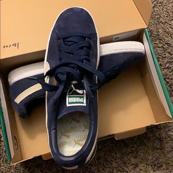 Puma Suede classic navy/white shoes - Picture 3 of 3